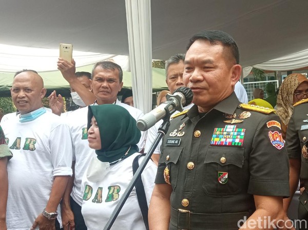 Mengemuka Kritik ke Jenderal Dudung Buntut Bicara Agama 