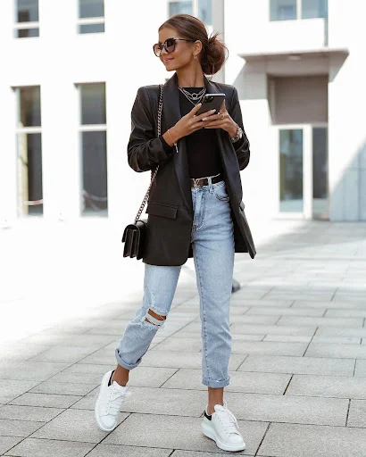 The 13 most fashionable ways to wear jeans | Melody Jacob