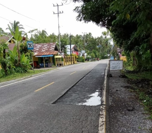 Kondisi Jalan Nasional Padang - Painan Rusak, Sering Sebabkan Kecelakaan Tunggal