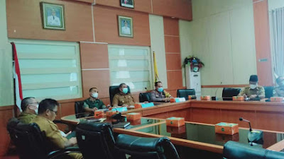 Bupati Bungo dan sejumlah Forkompinda ikuti arahan presiden dalam antisipasi covid-19 (Omicron)