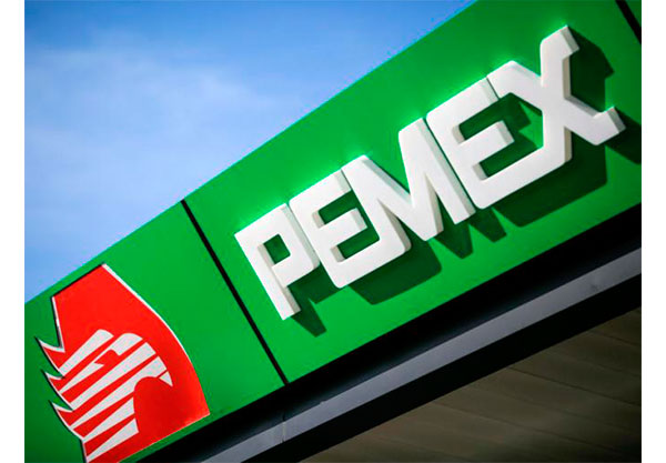 Pemex revirtió la caída de producción de gasolinas en 2022