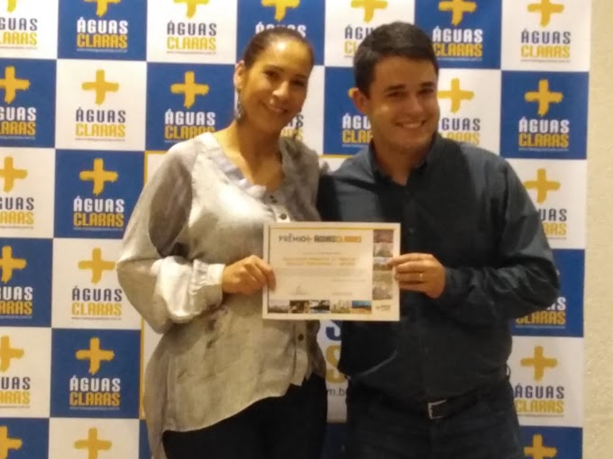 Paulo Melo recebe o premio mais Aguas Claras