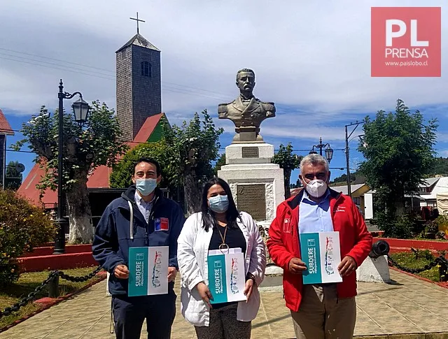 Pablo Hernández, Javiera Yáñez y Pedro Andrade