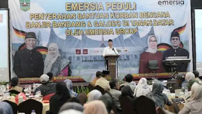 158 KK Korban Bencana Dapat Bantuan Rp5 Juta, Gubernur Mahyeldi Apresiasi Kepedulian Emersia Group