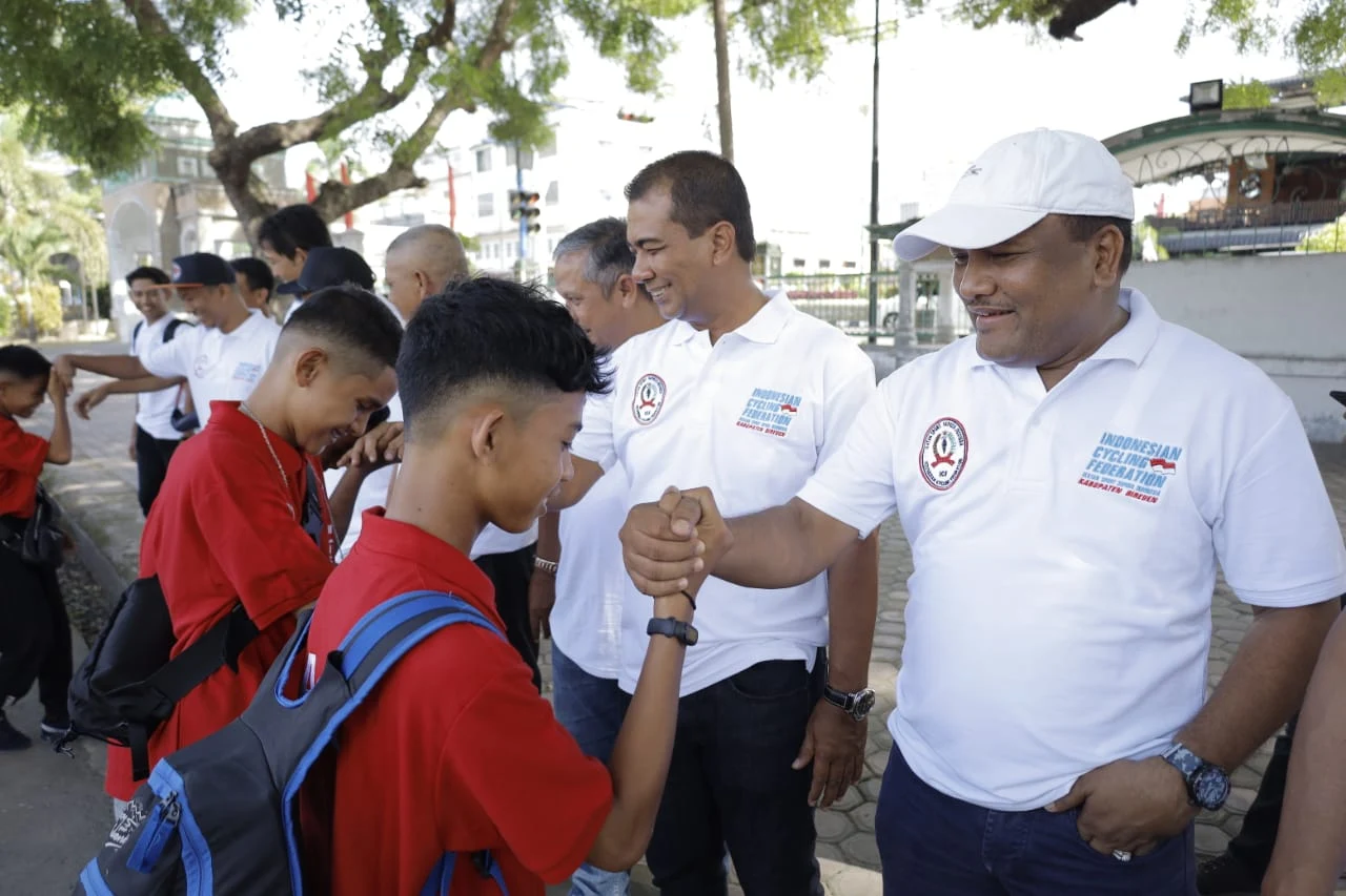 Guna Ikuti Pra Pora III 2021, Ketua KONI Bireuen Lepas Atlet dan Official Cabang Olahraga Balap Sepeda