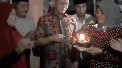 Ultah Ke 60 Tahun H.Sayfudin Aswari Riva'i Dapat Kejutan Dari Masyarakat Lahat
