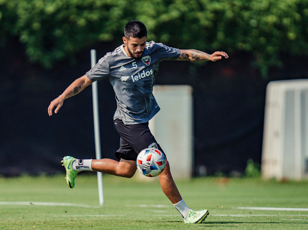 Oficial: FC Cincinnati, firma Júnior Moreno