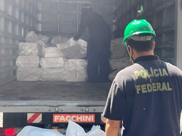 Polícia Federal incinera 2,6 toneladas de drogas apreendidas no RN