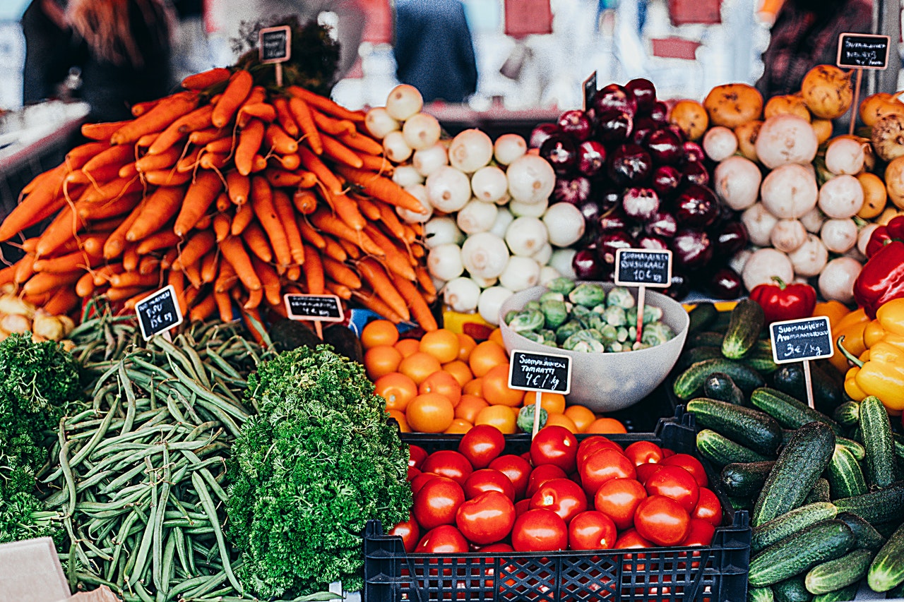 Variedad de Verduras en la Pantalla. Foto de Daria Shevtsova en Pexels