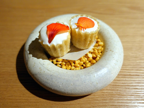 Whey - modern fine-dining restaurant HK European Asian fusion - Amuse bouche (pie tee)