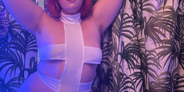 Jonathan Ross' girl Nectar flaunts stunning bends in suggestive Halloween ensemble 