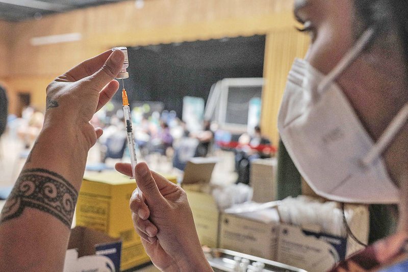 Minsal adelanta cuarta dosis de vacuna  para enero