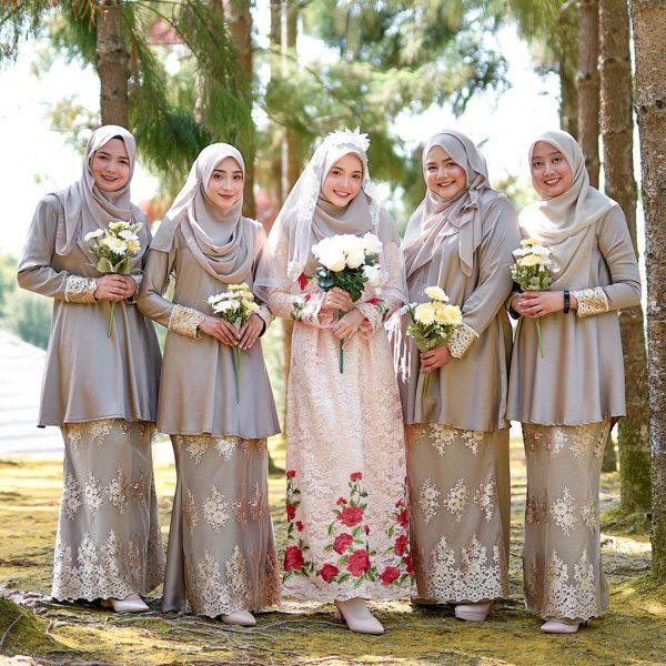 Bridesmaid,hijab