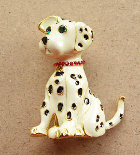 Spotty Dalmatian dog brooch in enamel