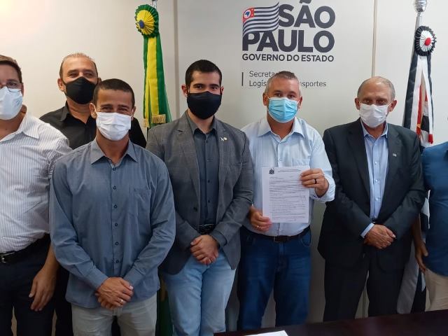 Geraldino Júnior assinou hoje 03/02 Convênio com o DER para as obras de pavimentação da Estrada Parque de Pedrinhas