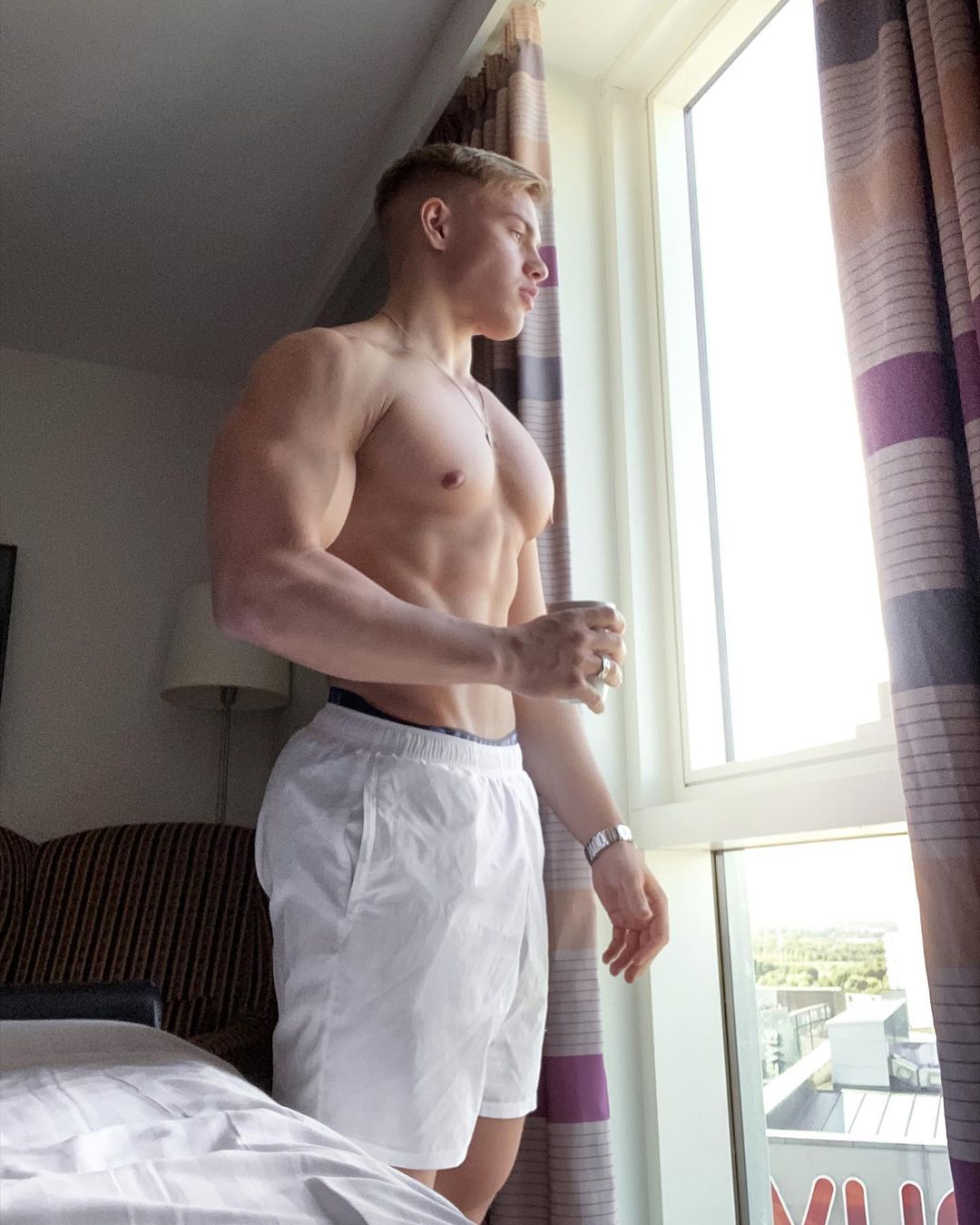 young-shirtless-muscle-hunk-oliver-forslin-cute-blond-dude