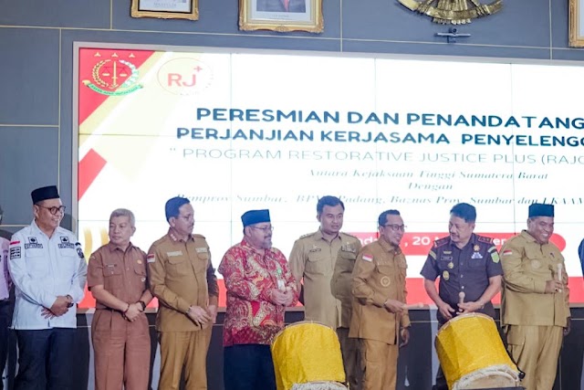 Penandatanganan Perjanjian Kerja Sama Program Rajo Labiah Oleh Kepala Kejaksaan Tinggi Sumbar, Ini Tegasnya Asnawi.