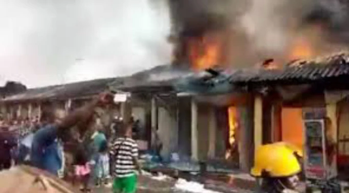 Angry Youths Have Set Parts Of The Popular Wuse market Over The Death Of A Hawker