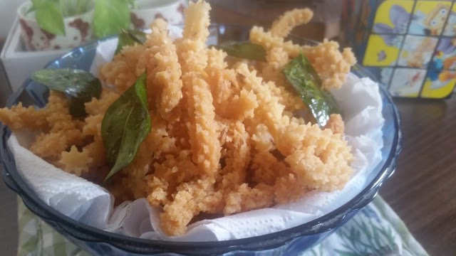 Quick and easy Benne murukku | butter chakli recipe - EverythingTraditional