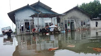 Curah Hujan Yang Begitu Tinggi Menyebabkan Banjir Dibeberapa Lokasi  Kampung Sembilangan