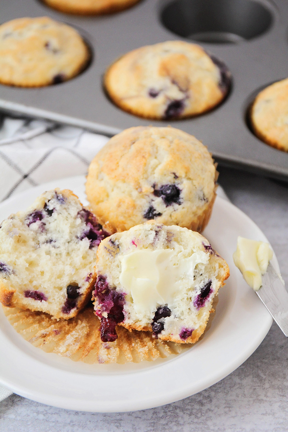 10 Scrumptious Muffin Recipes - These muffin recipes are simple and easy, and so delicious!