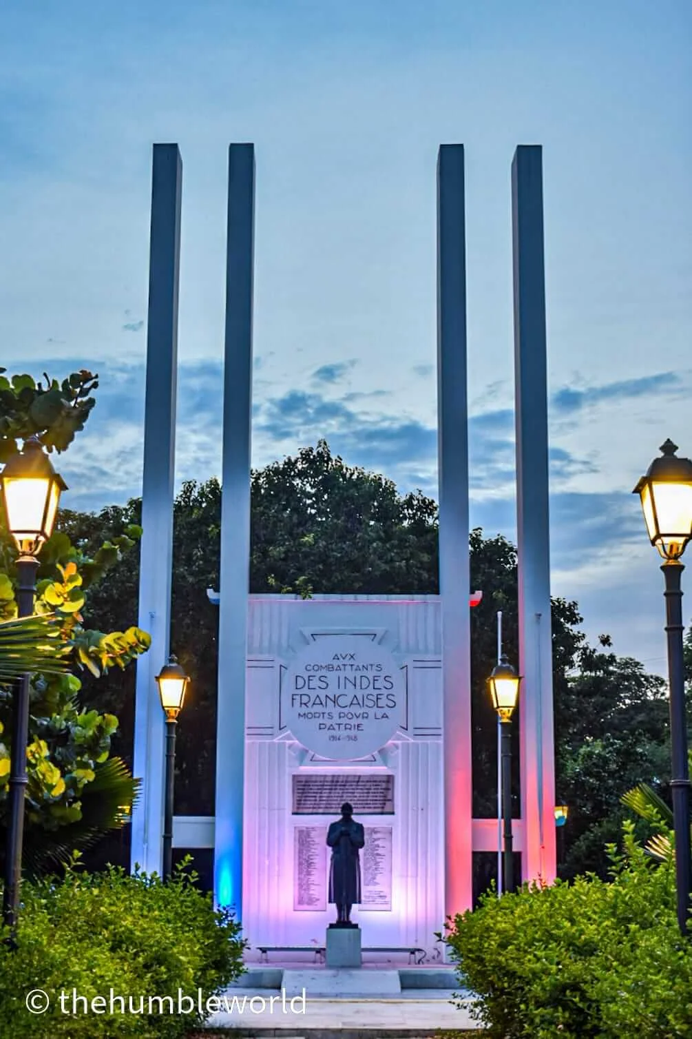 French War Memorial in Promenade Beach