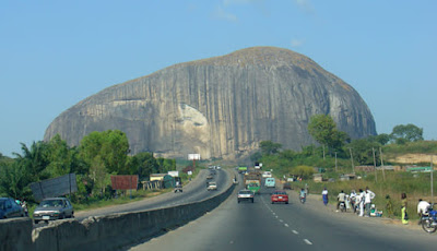 Roca Zuma, Nigeria