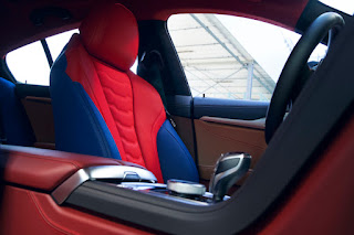 BMW 8 x Jeff Koons (2022) Interior