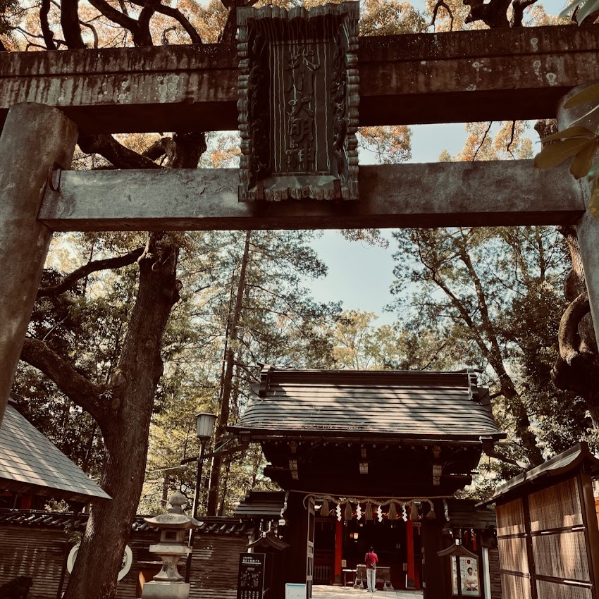 赤坂氷川神社 - 神社をめぐる旅