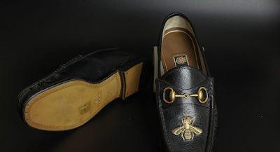 Gucci Leather Loafer With Bee Shoes với họa tiết con ong tinh tế đẹp mắt