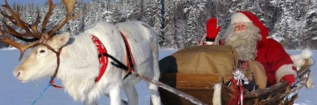 Йоулупукки на оленях