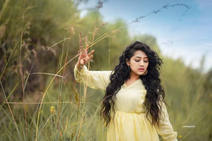 beautiful model girl Thanuji Manishika Lahiru Prasad outdoor Photography