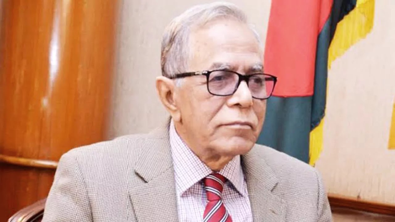 হুট করে রাজনীতিবিদ হওয়া