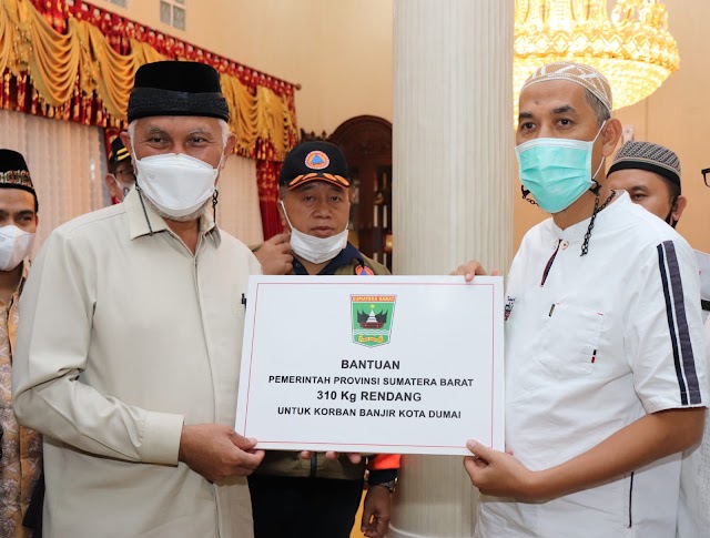 Gubernur Sumbar Bantu Dampak Banjir Dumai Selatan  