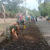 Antisipasi Penyebaran Wabah Penyakit Dan Banjir, Jajaran Koramil Kodim 1002/HST Lakukan Pembersihan Lingkungan Dan Tanam Pohon