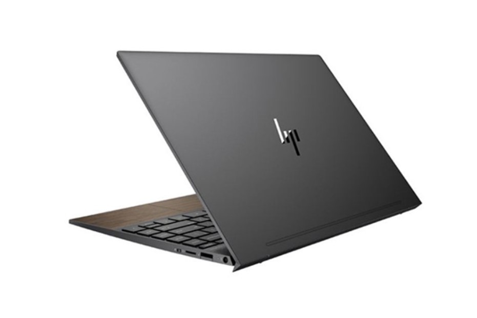 HP Envy 13 BA1517TU, Laptop Tipis Kencang dengan Desain Kayu Unik