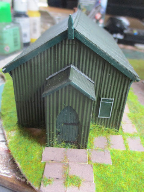 009 gauge layout,Wills Corrugated iron chapel,