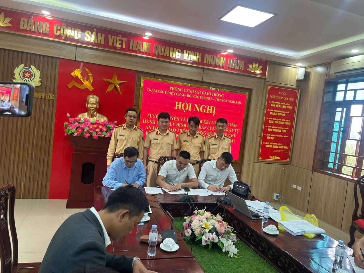 Hình ảnh