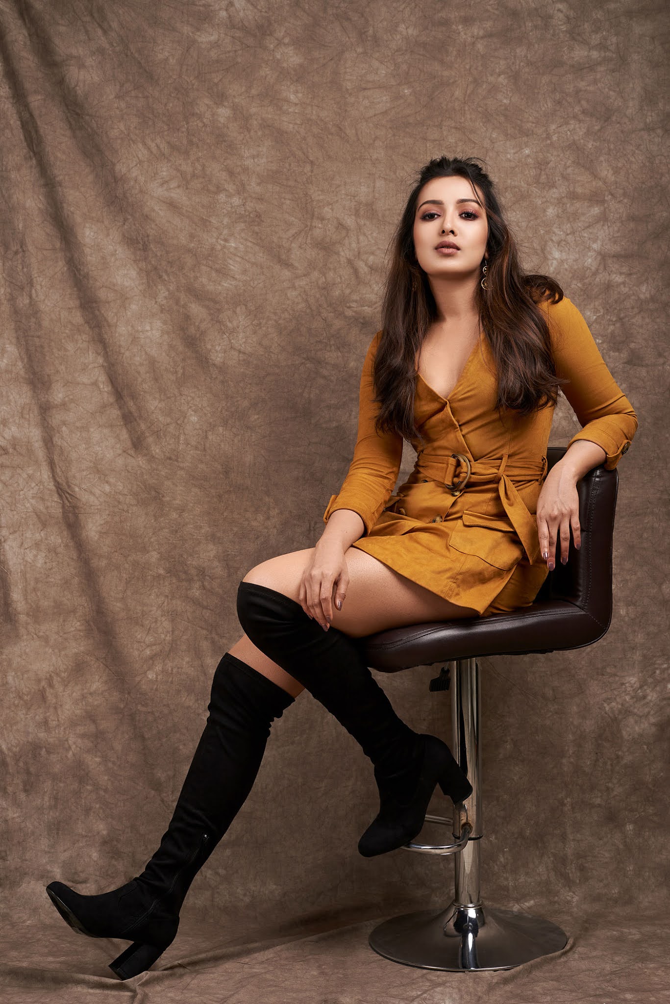 Actress Catherine Tresa Latest Hot Photoshoot Pics