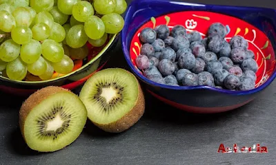 Blueberries and grapes - food to improve memory for exams. The human memory will gradually deteriorate with age but do you know that you can improve your memory with certain foods? Let’s explore -