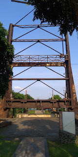 jembatan petekan surabaya