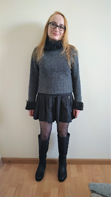 Jumper grey skirt black