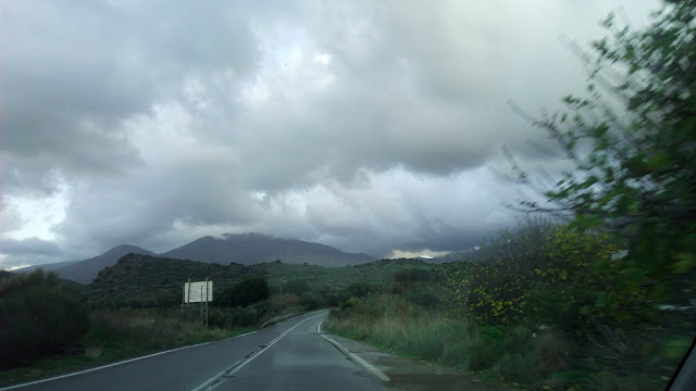 χειμωνιάτικες διαδρομές (φ/Μ.Κυμάκη)