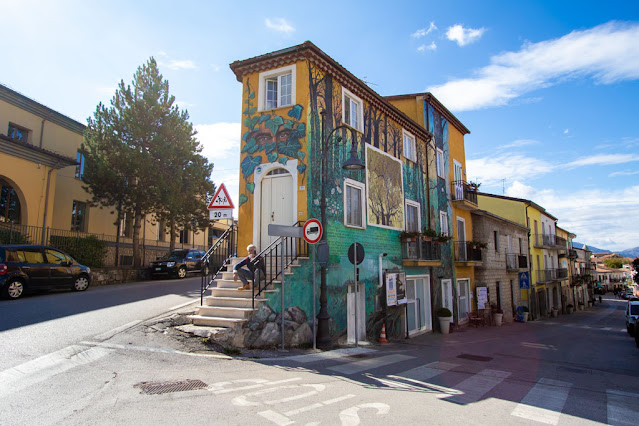 Murales di Satriano di Lucania-Corso Trieste