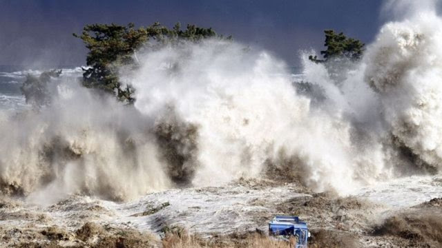 Espectros fantasmales atormentan a supervivientes del apocalíptico tsunami de Japón