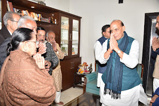 Union defence minister rajnath singh at home of late Harbans kapoor