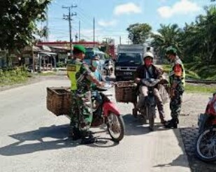 DANRAMIL JAMPANGKULON KPT ARM WITONO BERHARAP WILAYAH TERITORIALNYA TIDAK ADA KASUS COVID-19, WARGA MASYARAKAT HARUS TAATI PROKES DAN IKUT VAKSINASI