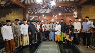 H.Sukarman S.Pd.I.,SH.,MH : Apresiasi Kinerja Kapolres Sukabumi Jalin Sinergitas Dengan Para Ulama Jaga Kamtibnas Bulan Ramadhan .