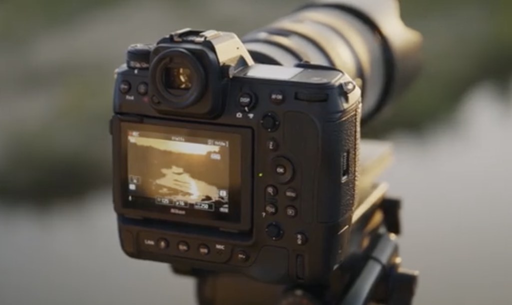 Задняя панель фотоаппарата Nikon Z9