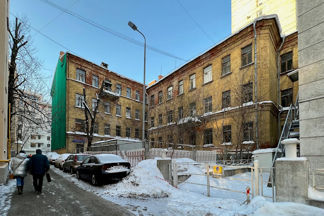 Большой Афанасьевский переулок, дворы, бывшие жилые дома 1908 года постройки